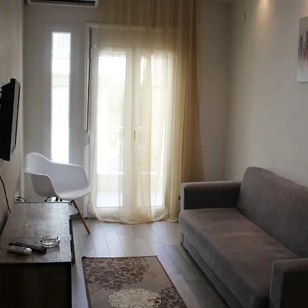 Elite Apartment *